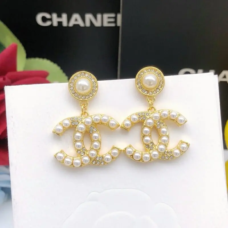 chanel boucles doreilles pour femme s_123a4a44